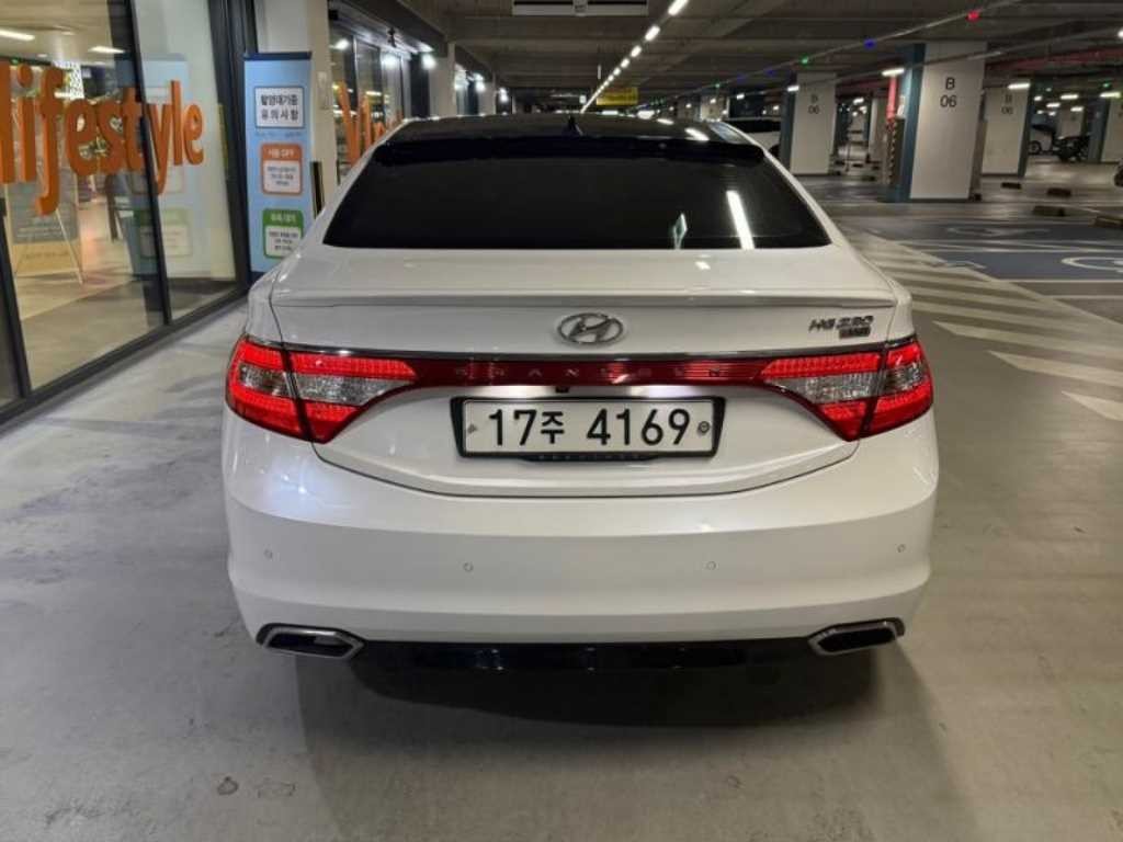 현대 그랜저 그랜저 HG HG220 PREMIUM 이미지 4