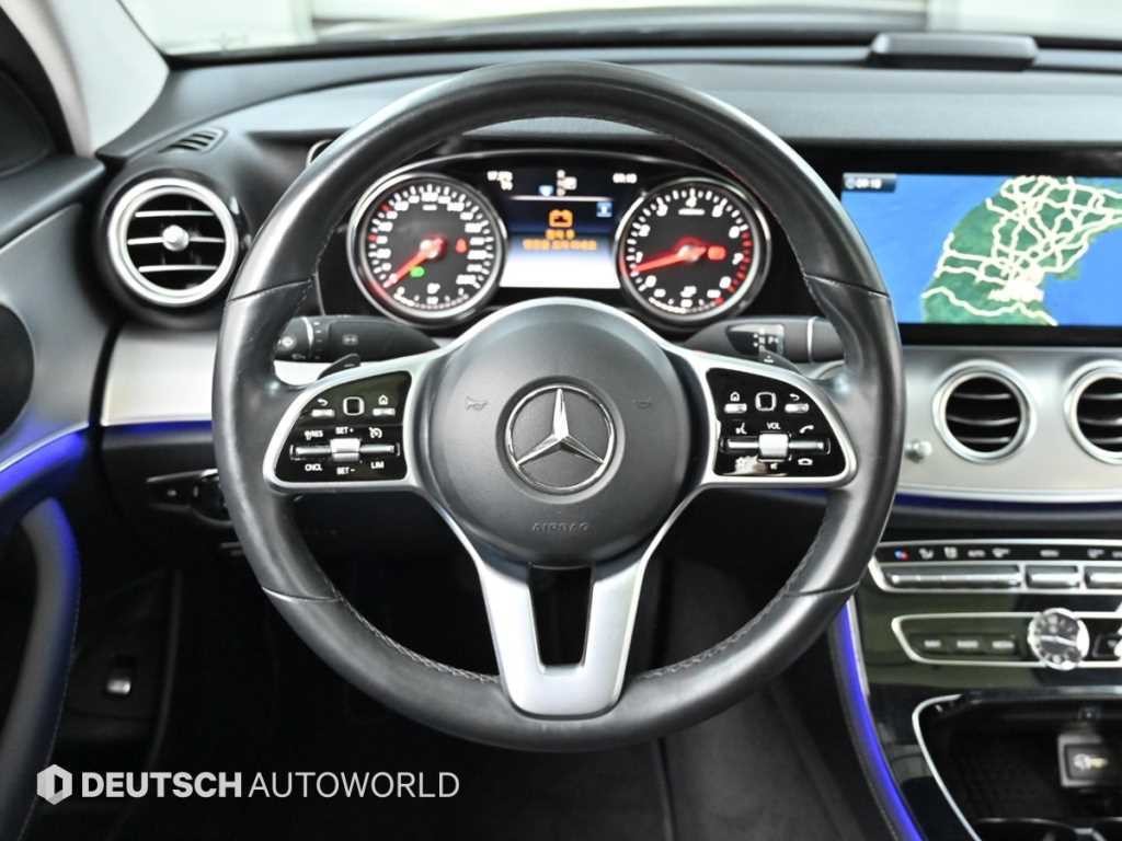 벤츠 E 클래스 E-클래스 W213 E300 아방가르드 이미지 13