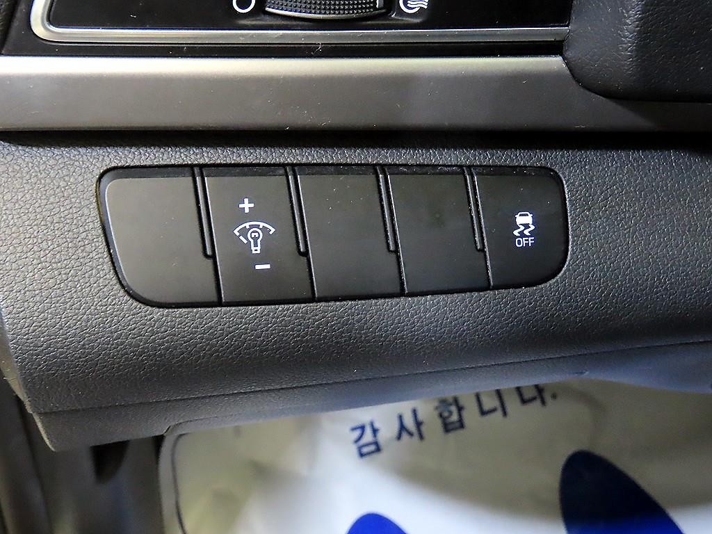 현대 아반떼 아반떼 AD 1.6 e-VGT 스마트 스페셜 이미지 14