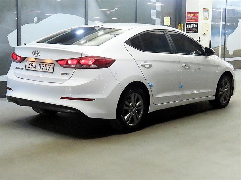 현대 아반떼 아반떼 AD 1.6 e-VGT 스마트 스페셜 이미지 4