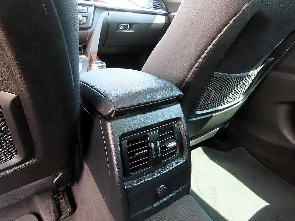 BMW 그란투리스모 3시리즈 GT (F34) GT 320D xDrive 이미지 14