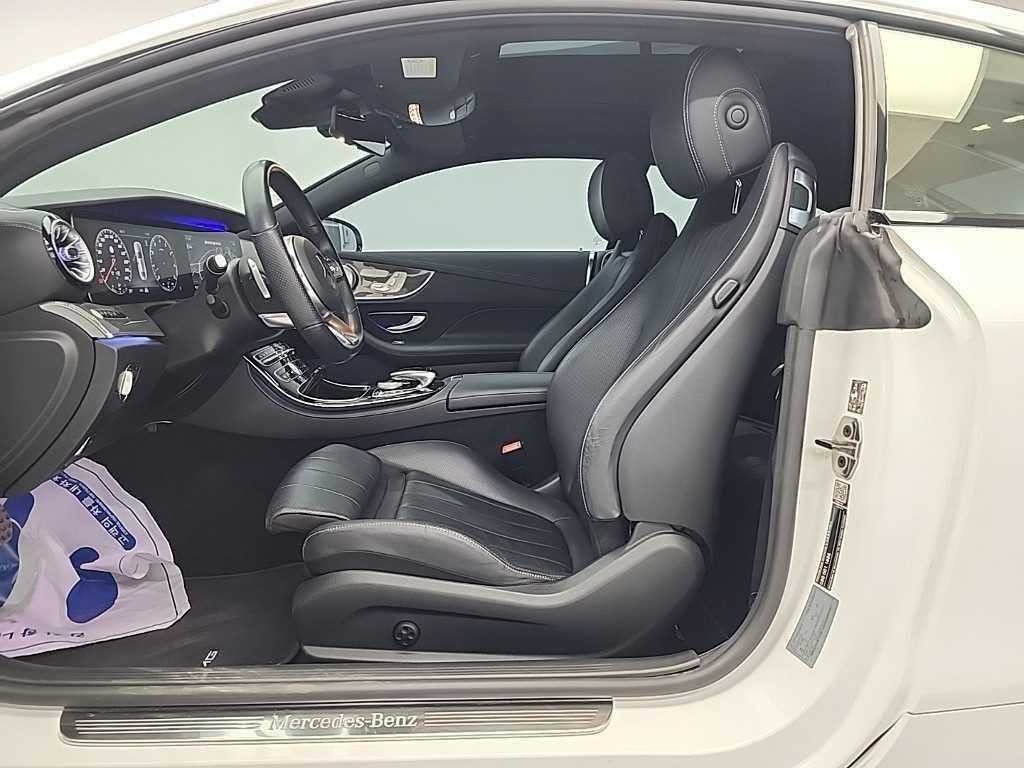 벤츠 E 클래스 E-클래스 W213 E450 4MATIC 쿠페 이미지 11