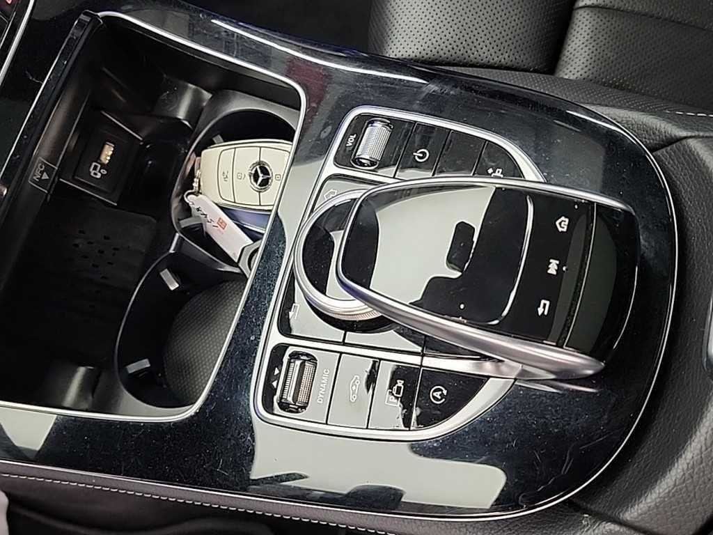 벤츠 E 클래스 E-클래스 W213 E450 4MATIC 쿠페 이미지 17