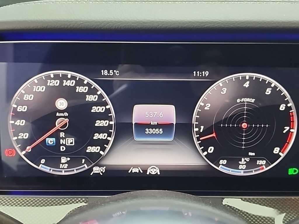 벤츠 E 클래스 E-클래스 W213 E450 4MATIC 쿠페 이미지 6