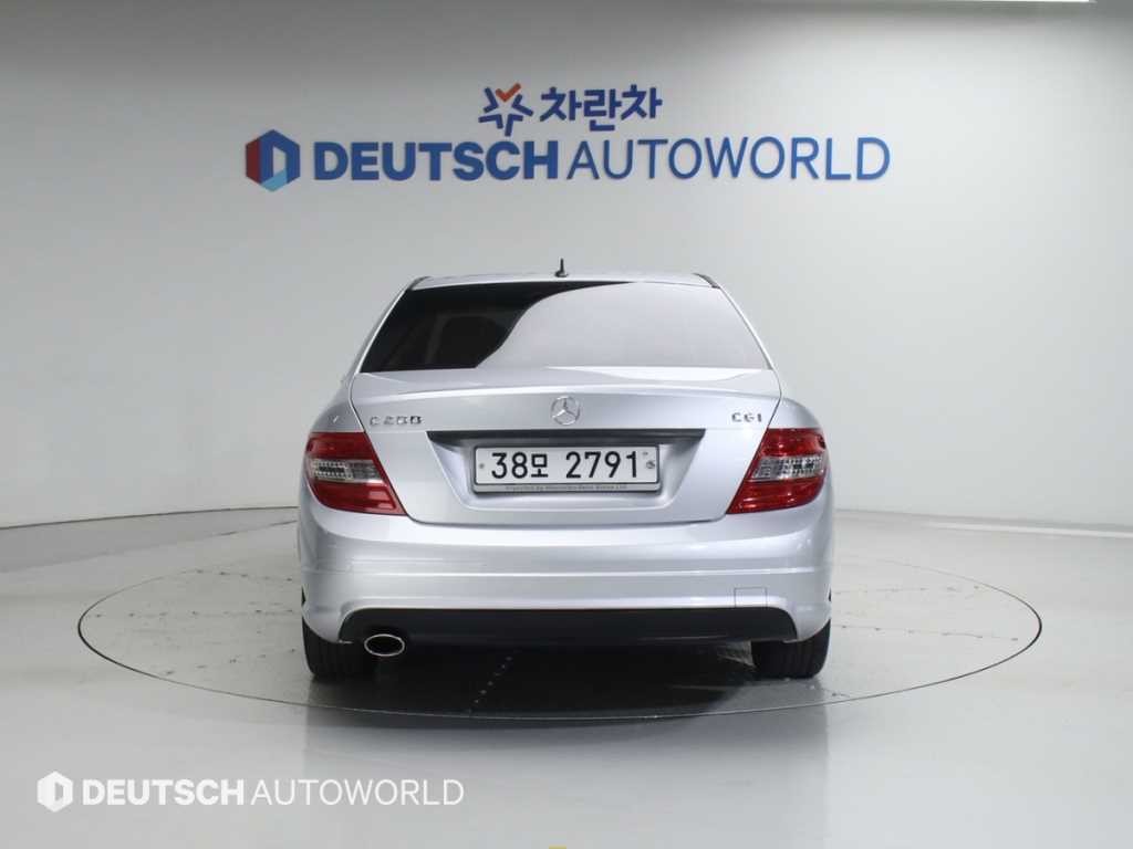 벤츠 C 클래스 C클래스 W204 C200 CGI 아방가르드 이미지 4