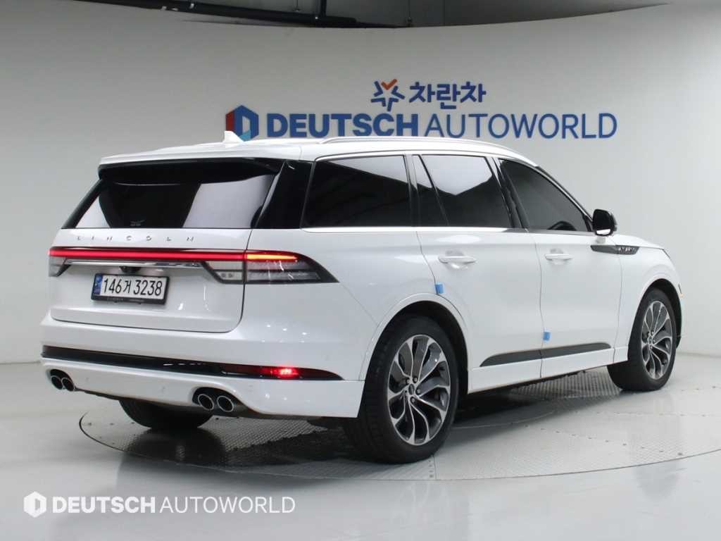 링컨 에비에이터 에비에이터 2세대 3.0 PHEV GT AWD 이미지 2