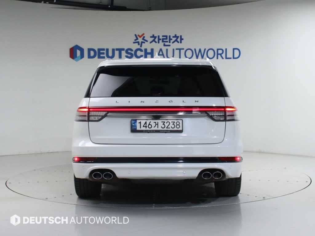 링컨 에비에이터 에비에이터 2세대 3.0 PHEV GT AWD 이미지 4