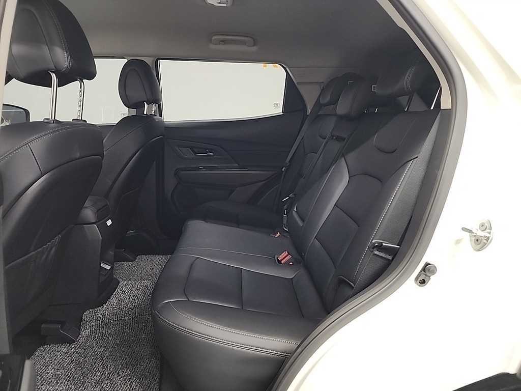 KG모빌리티(쌍용) 코란도 뷰티풀코란도 2WD 가솔린 1.5 C5 이미지 12
