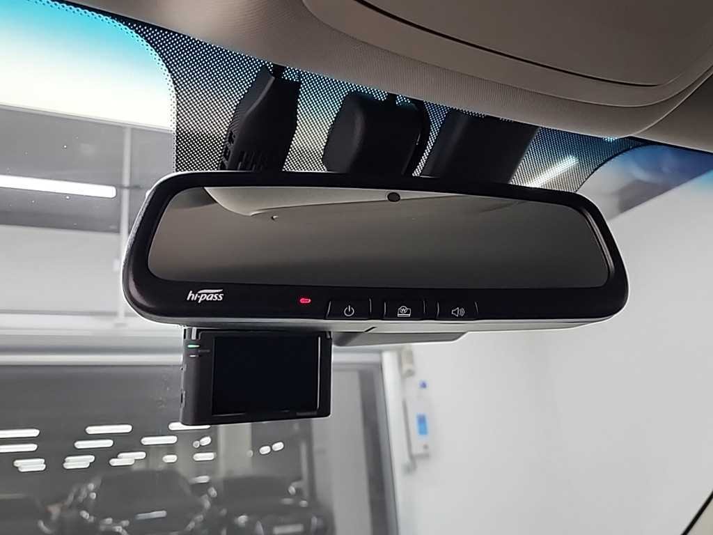KG모빌리티(쌍용) 코란도 뷰티풀코란도 2WD 가솔린 1.5 C5 이미지 15