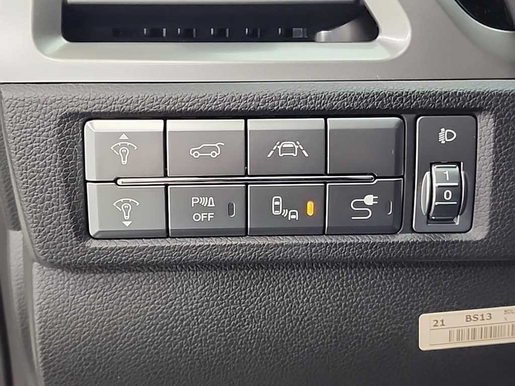 KG모빌리티(쌍용) 코란도 뷰티풀코란도 2WD 가솔린 1.5 C5 이미지 18