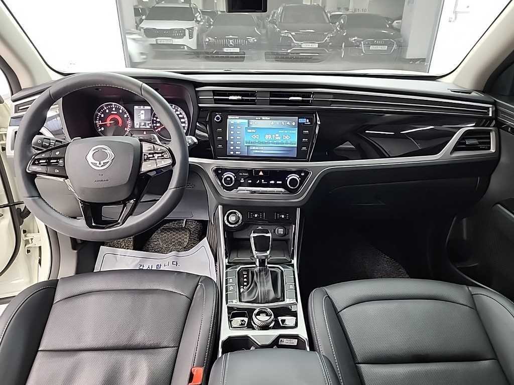 KG모빌리티(쌍용) 코란도 뷰티풀코란도 2WD 가솔린 1.5 C5 이미지 7