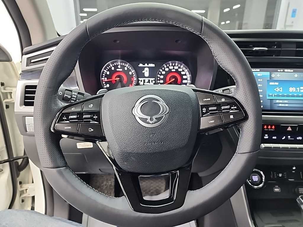 KG모빌리티(쌍용) 코란도 뷰티풀코란도 2WD 가솔린 1.5 C5 이미지 9