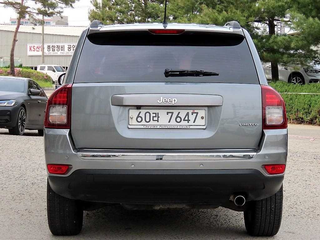 지프 컴패스 2.4 리미티드 이미지 4