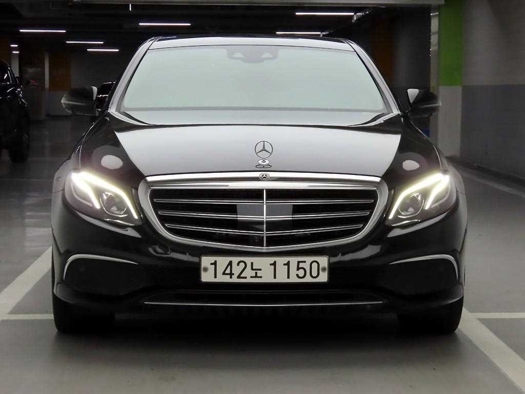 벤츠 E 클래스 E-클래스 W213 E450 4MATIC 익스클루시브 이미지 1