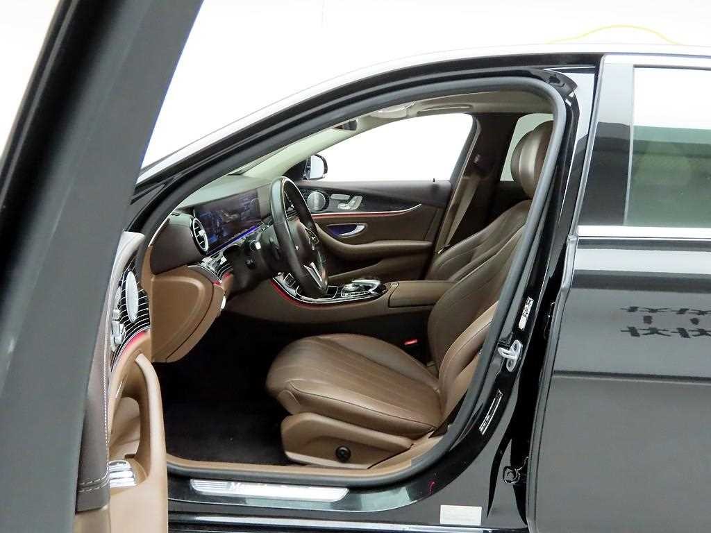 벤츠 E 클래스 E-클래스 W213 E450 4MATIC 익스클루시브 이미지 12