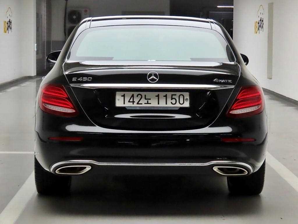 벤츠 E 클래스 E-클래스 W213 E450 4MATIC 익스클루시브 이미지 3