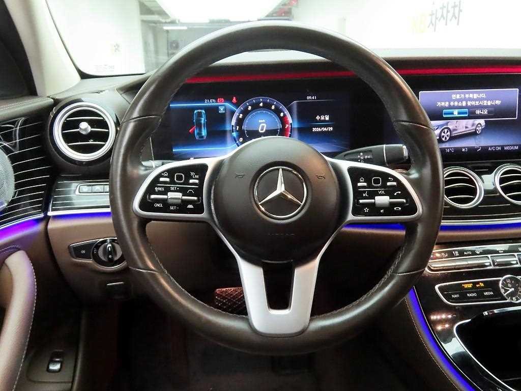 벤츠 E 클래스 E-클래스 W213 E450 4MATIC 익스클루시브 이미지 6