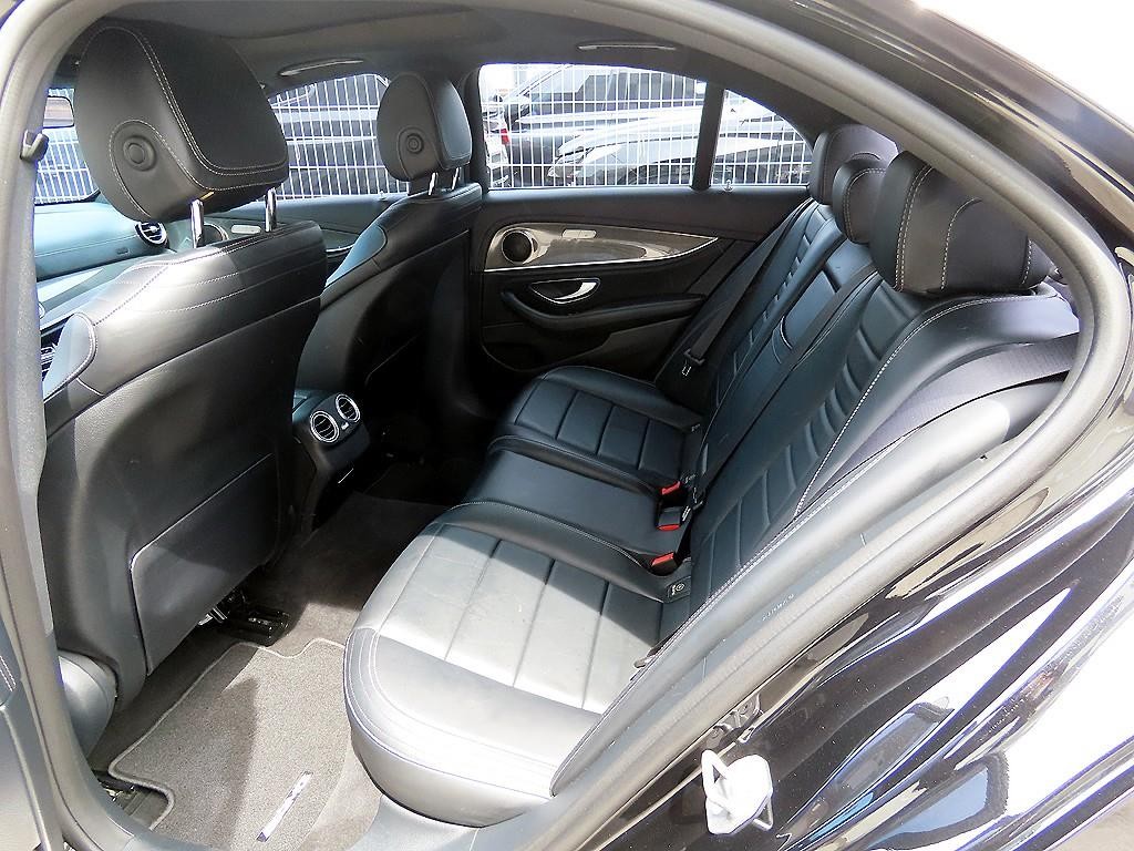 벤츠 E 클래스 E-클래스 W213 E300 4MATIC AMG LINE 이미지 6