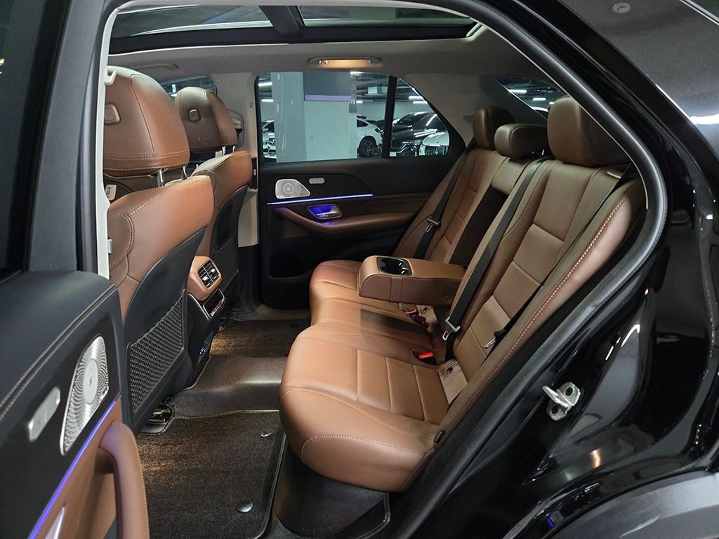 벤츠 GLE 클래스 GLE 클래스 W167 GLE 300d 4MATIC 이미지 6