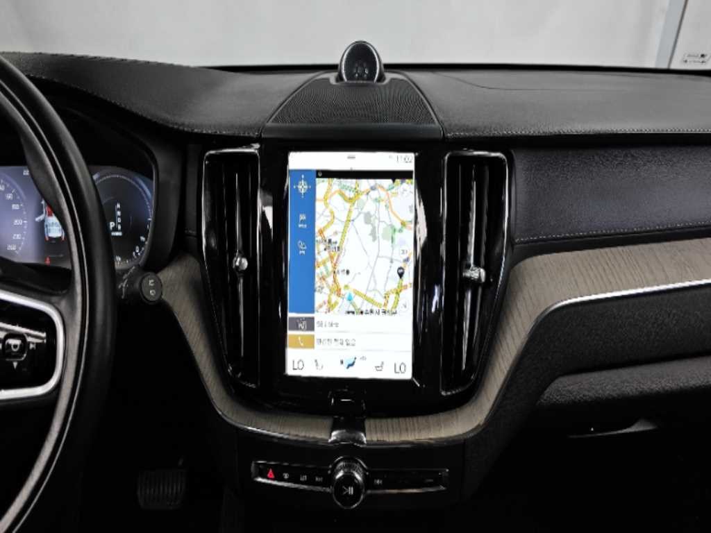 볼보 XC60 XC60(2세대) T8 AWD 인스크립션 이미지 14