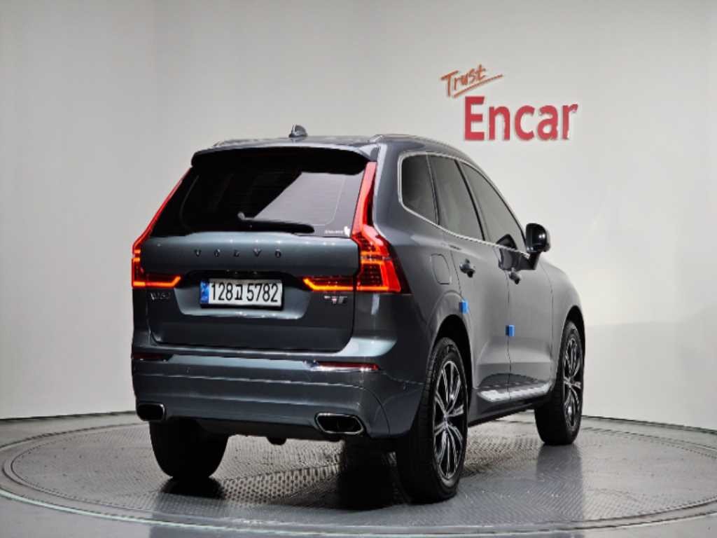 볼보 XC60 XC60(2세대) T8 AWD 인스크립션 이미지 2