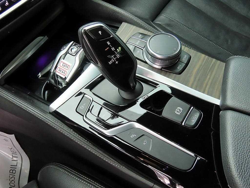 BMW 5시리즈 5시리즈 (G30) 520d xDrive M 스포츠 플러스 이미지 11