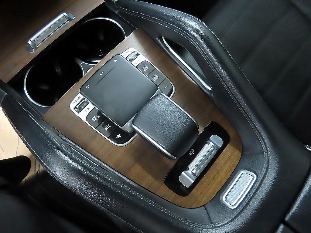 벤츠 GLE 클래스 GLE 클래스 W167 GLE 450 4MATIC 이미지 14
