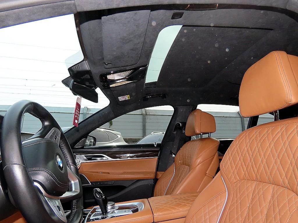 BMW 7시리즈 7시리즈 (G11) 740i 디자인 퓨어 엑설런스 이미지 17