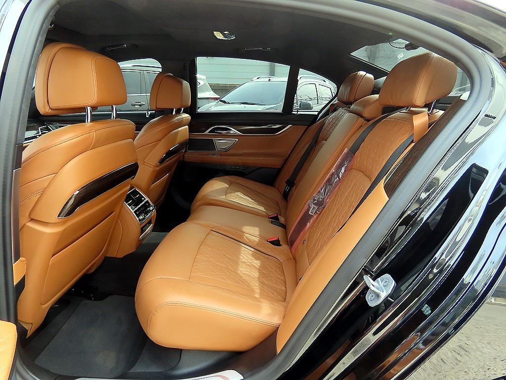 BMW 7시리즈 7시리즈 (G11) 740i 디자인 퓨어 엑설런스 이미지 6