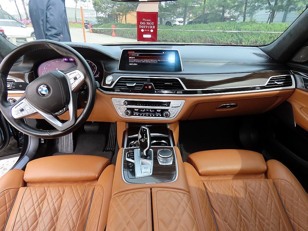 BMW 7시리즈 7시리즈 (G11) 740i 디자인 퓨어 엑설런스 이미지 7
