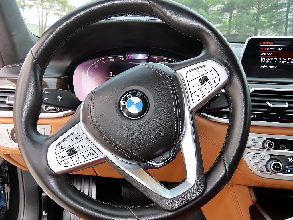 BMW 7시리즈 7시리즈 (G11) 740i 디자인 퓨어 엑설런스 이미지 8