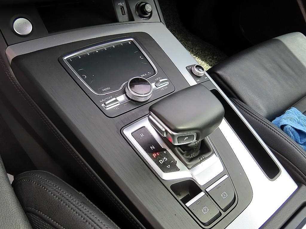 아우디 Q5 Q5 (FY) 50 TDI 콰트로 프리미엄 이미지 11