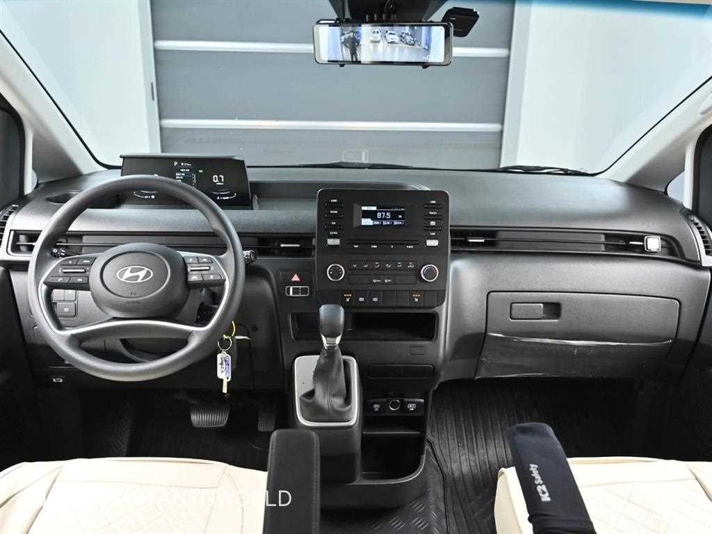 현대 스타리아 2WD 디젤 카고 스마트 5인승 이미지 7