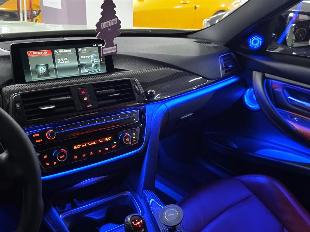 BMW 3시리즈 M3 (F80, E90) M3 세단 컴패티션 이미지 13