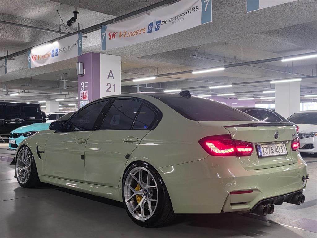 BMW 3시리즈 M3 (F80, E90) M3 세단 컴패티션 이미지 4