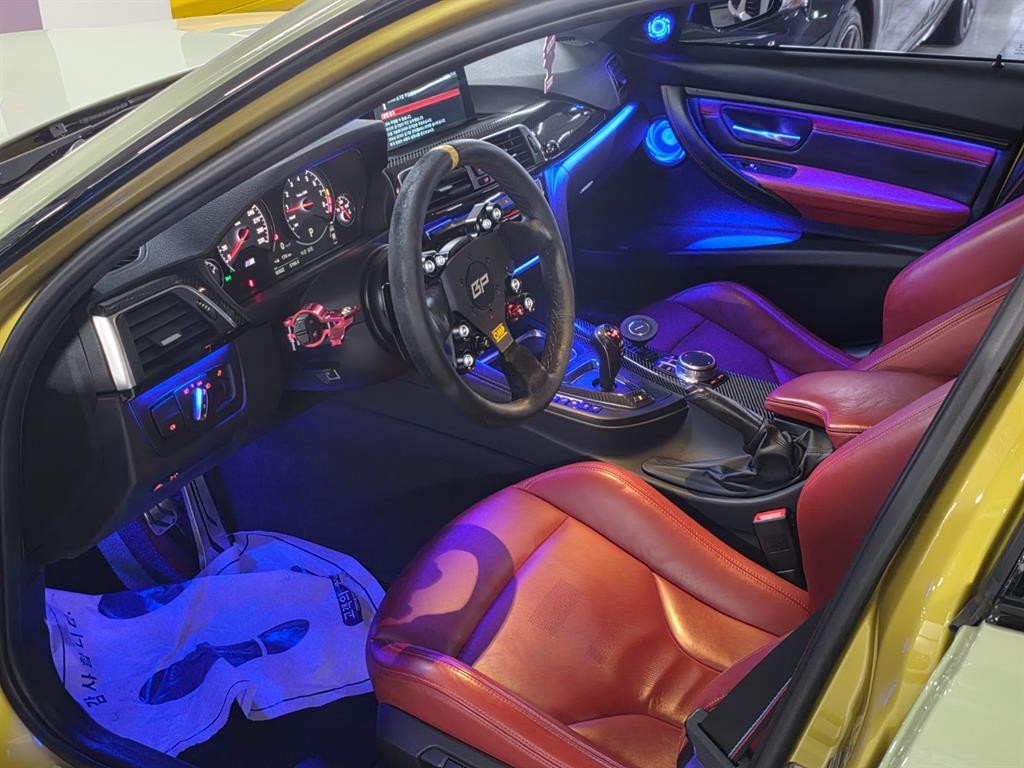 BMW 3시리즈 M3 (F80, E90) M3 세단 컴패티션 이미지 7