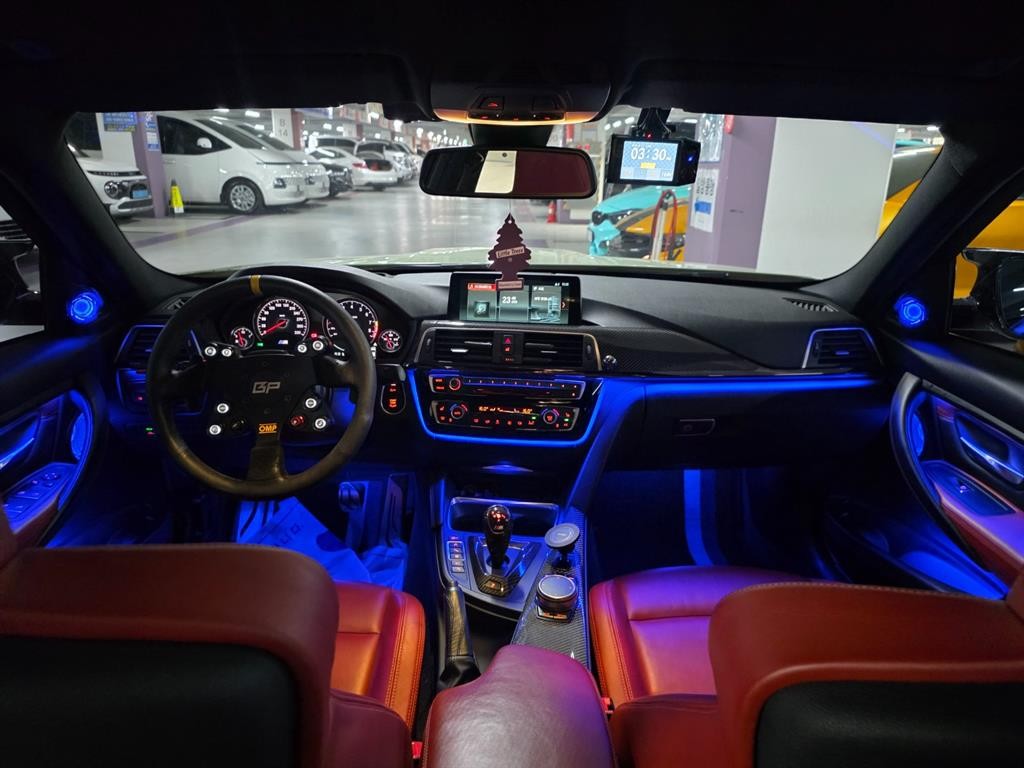 BMW 3시리즈 M3 (F80, E90) M3 세단 컴패티션 이미지 9