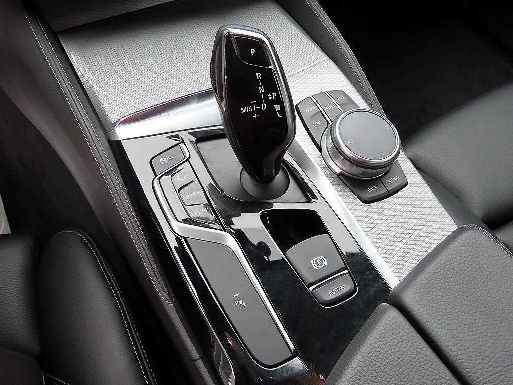 BMW 5시리즈 5시리즈 (G30) 530i xDrive M 스포츠 이미지 11