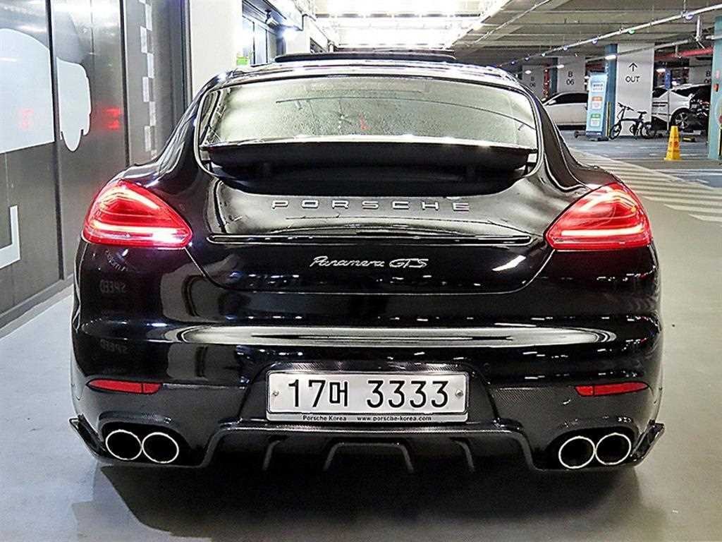 포르쉐 파나메라 4.8 S 이미지 5