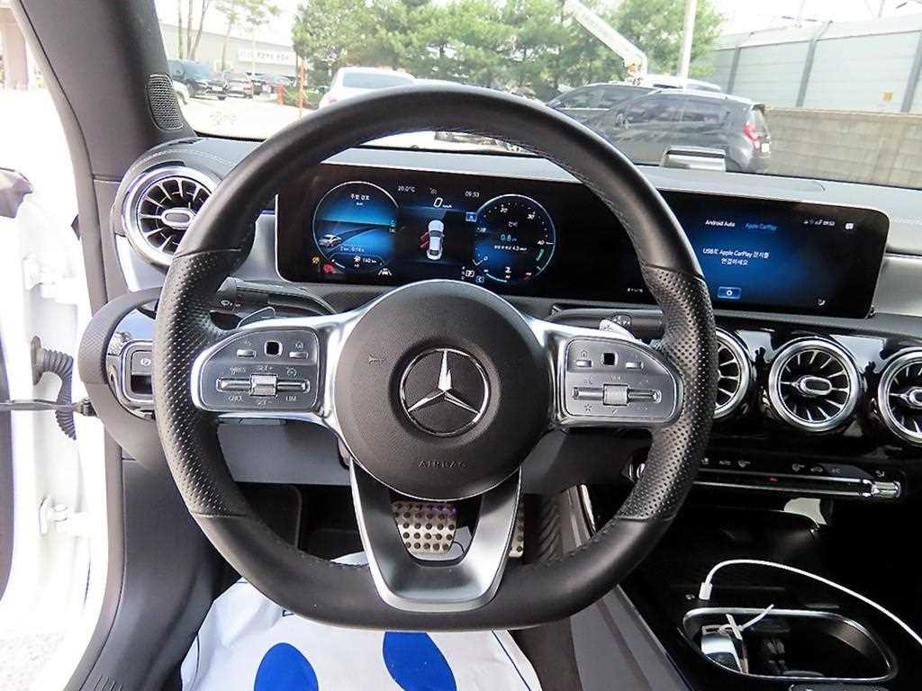 벤츠 CLA 클래스 CLA클래스 C118 CLA 250 4MATIC 이미지 9