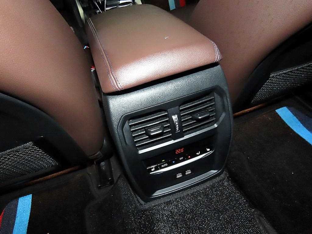 BMW 4시리즈 4시리즈 (G22) 420i 그란쿠페M 스포츠 퍼포먼스팩 이미지 14