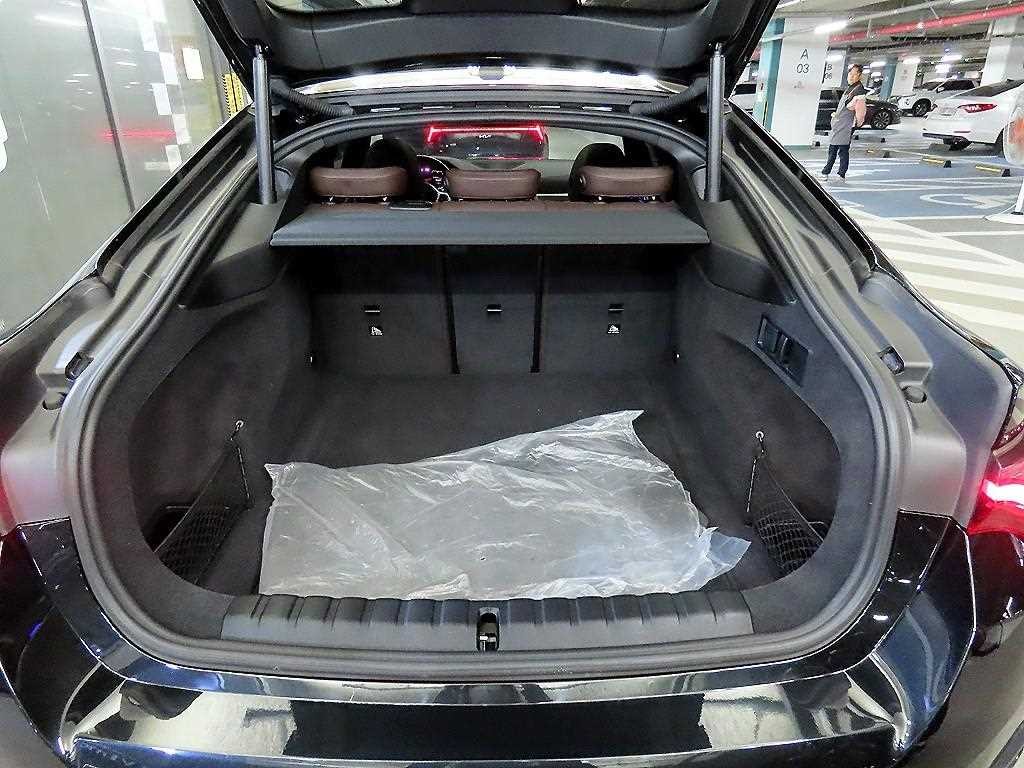 BMW 4시리즈 4시리즈 (G22) 420i 그란쿠페M 스포츠 퍼포먼스팩 이미지 17