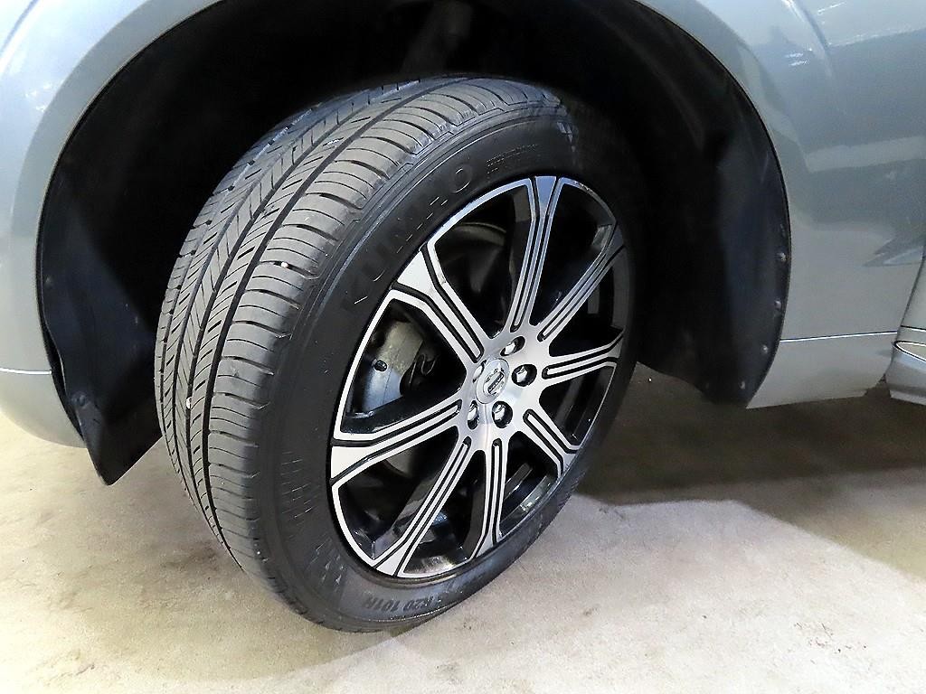 볼보 XC60 XC60(2세대) B6 AWD 인스크립션 이미지 20