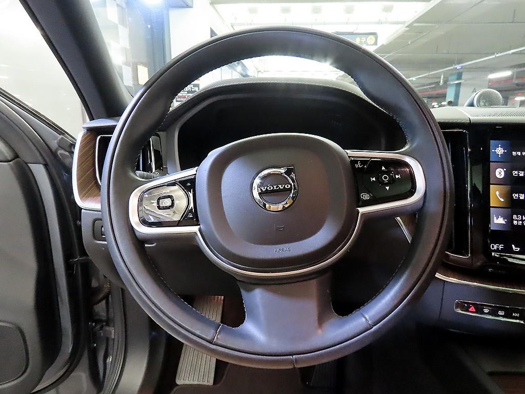 볼보 XC60 XC60(2세대) B6 AWD 인스크립션 이미지 8
