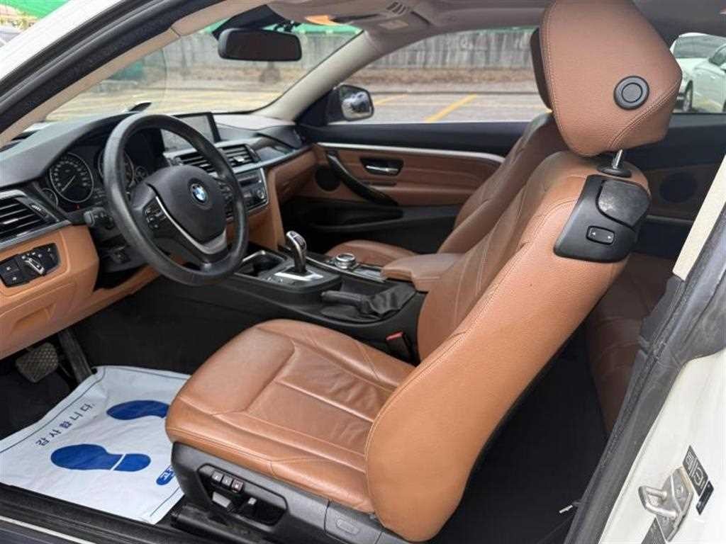 BMW 4시리즈 4시리즈 (F32) 420d 쿠페 럭셔리 이미지 10