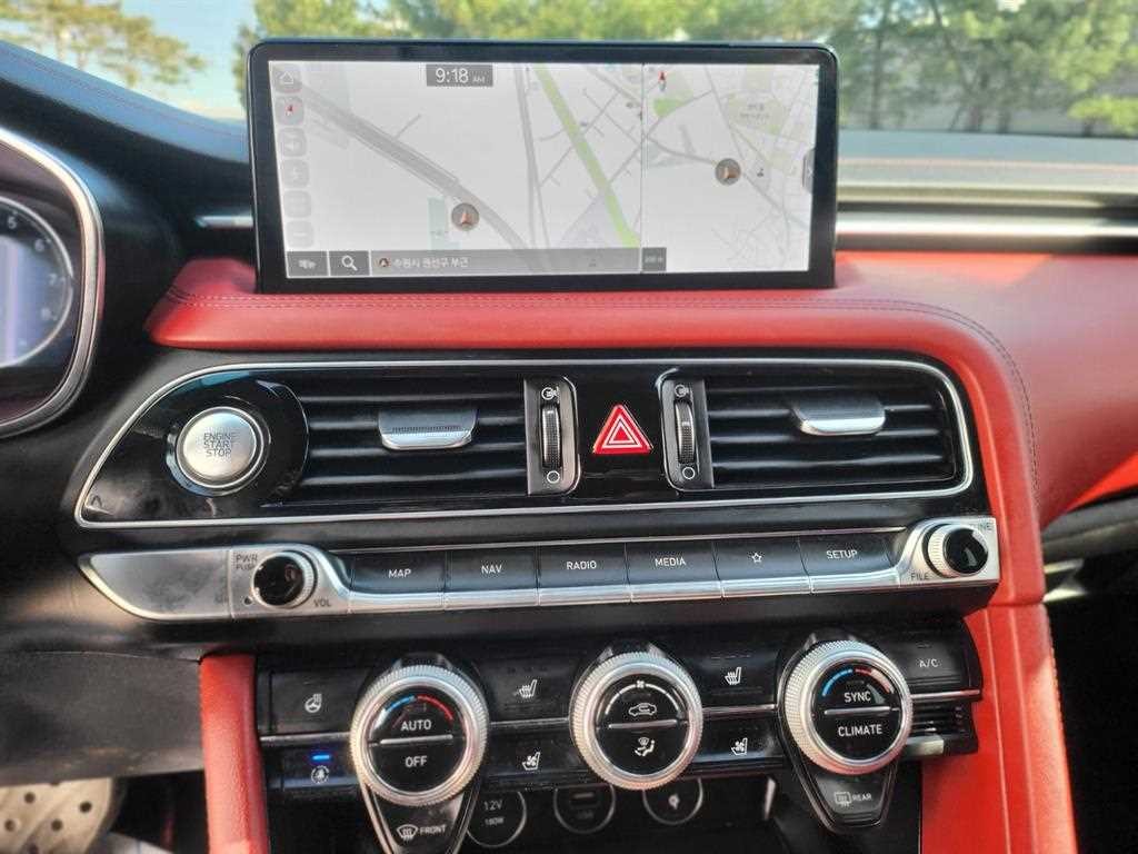제네시스 G70 더 뉴 G70 가솔린 3.3T 4WD 스포츠 패키지 이미지 14
