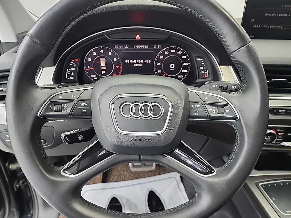 아우디 Q7 Q7 (4M) 45 TFSI 콰트로 이미지 9