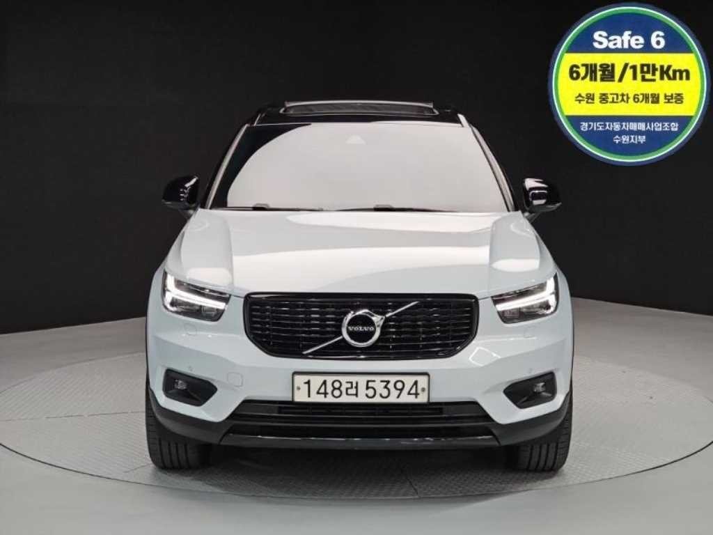볼보 XC40 T4 4WD R-디자인 이미지 1
