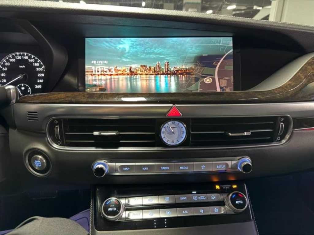 제네시스 G90 3.8 GDI AWD 프리미엄 럭셔리 이미지 12