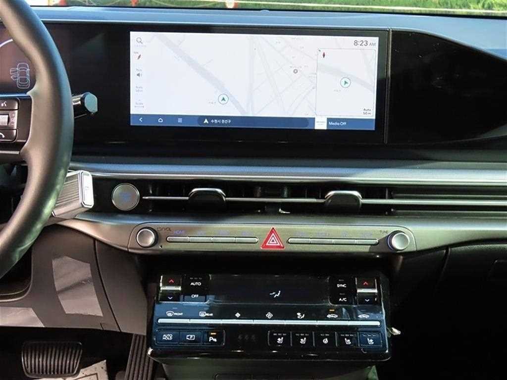 현대 그랜저 그랜저 (GN7) 가솔린 2.5 2WD 익스클루시브 이미지 10